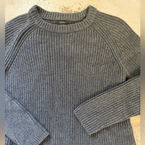 Quince 100% Organic Cotton Fisherman Crew Sweater. M - Picture 2 of 4